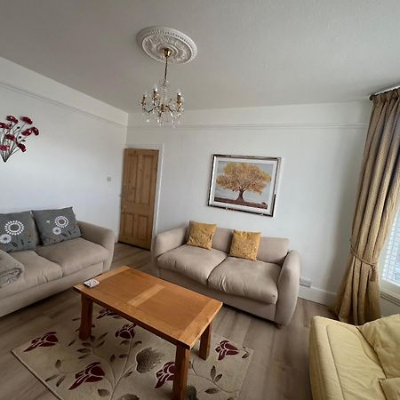 Spacious First Floor Family Flat, Sea View Torquay Luaran gambar