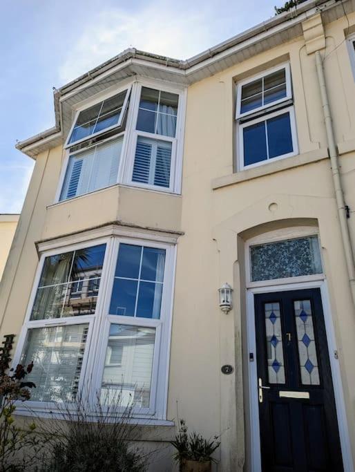 Spacious First Floor Family Flat, Sea View Torquay Luaran gambar